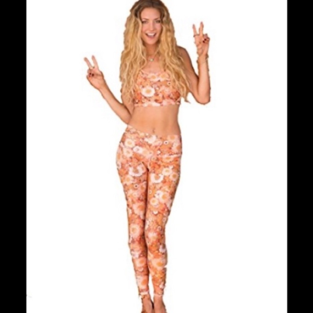 Teeki top and leggings